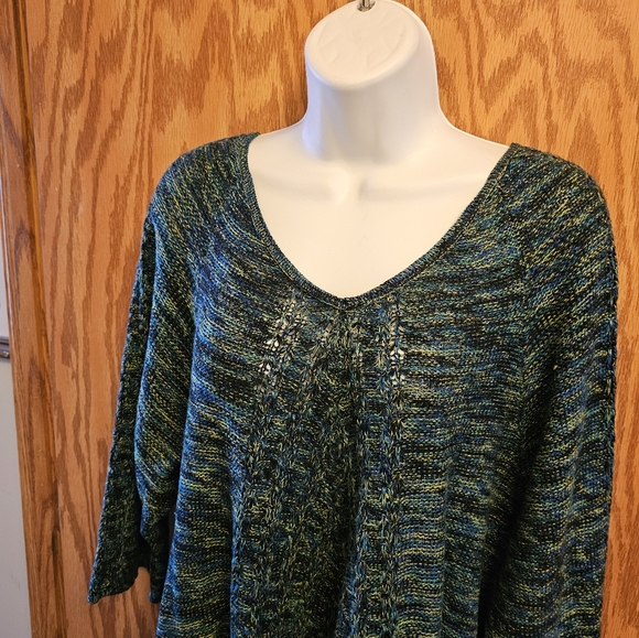 SWEATER XL WOMAN'S - Picture 2 of 5